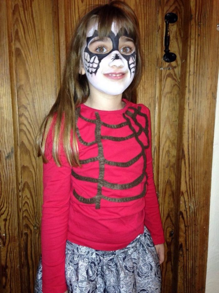 Quick & Easy Halloween Spider Costume · VickyMyersCreations