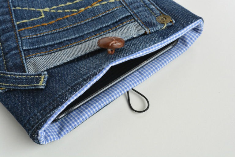 Upcycled Denim Tablet Case Quick DIY Gift · vicky myers creations