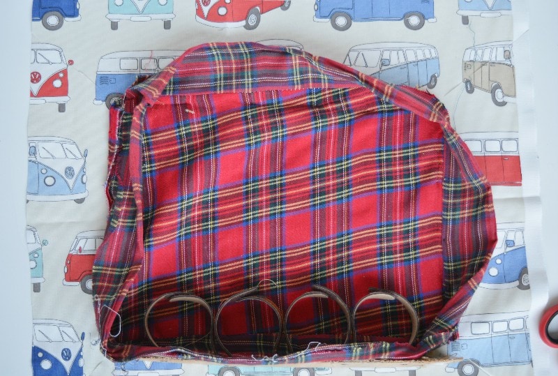 How to line a picnic hamper (post sponsored by Volkswagen