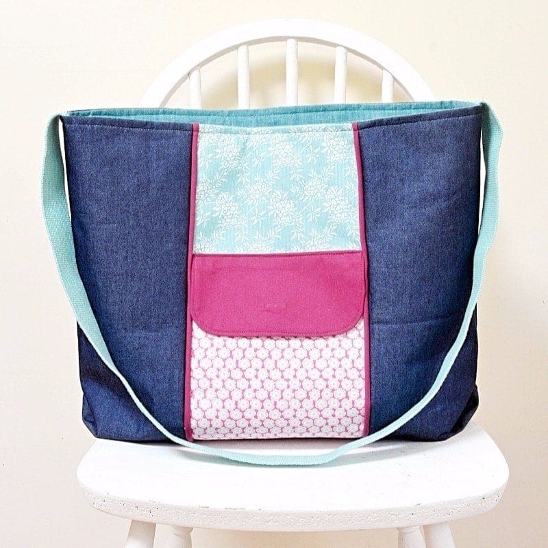 Large Recessed Zippered Tote Tutorial, Free Bag Pattern #largezippertote #largetotebag