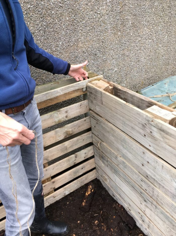 DIY Pallet Compost Bin · VickyMyersCreations