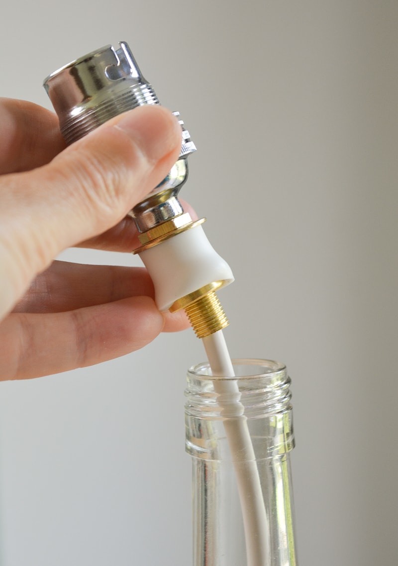 Bottle top clearance light fitting