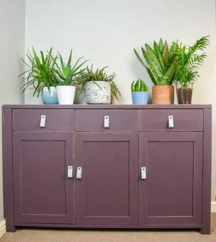 How to upcycle a sideboard