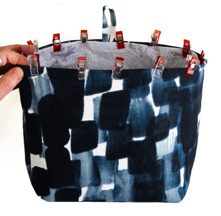 How to put lining in a bag, 2 Methods · VickyMyersCreations