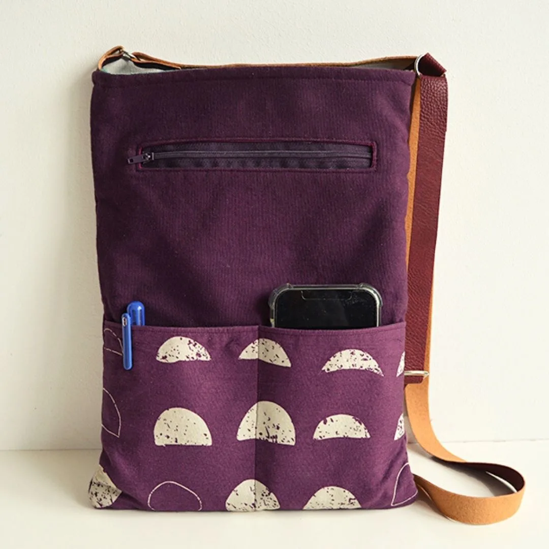 Oakley Organizer Crossbody Bag (Friday Foto Fun #137) – Powered By Quilting