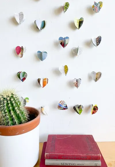 Making a paper garland is super easy. 3d hearts can be made in two ways, let me show you how.