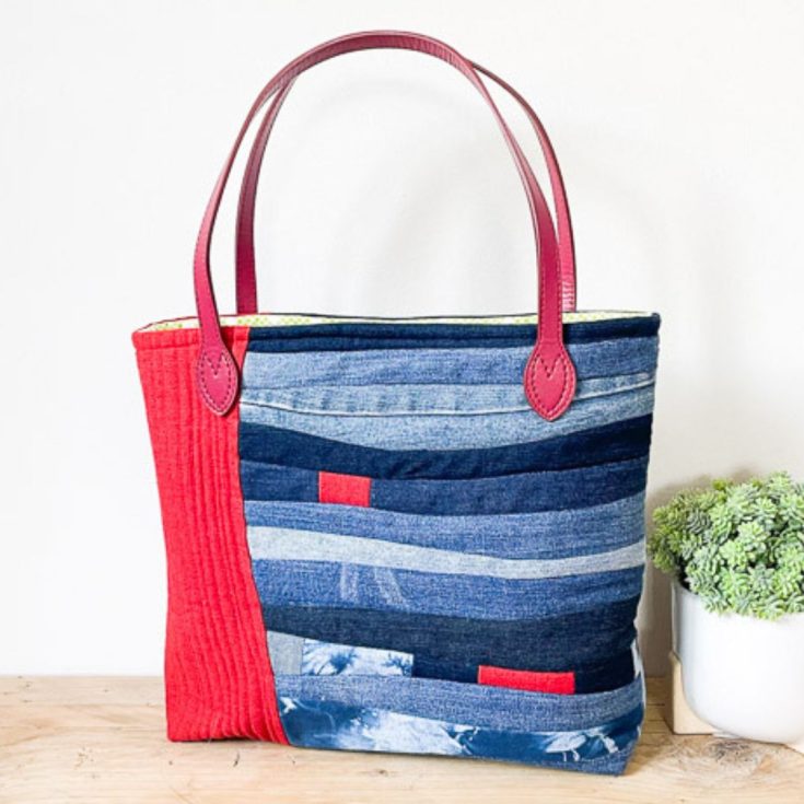 DIY denim bags. How to. Sewing patterns. | Denim bag patterns, Denim bag  diy, Recycled jeans bag