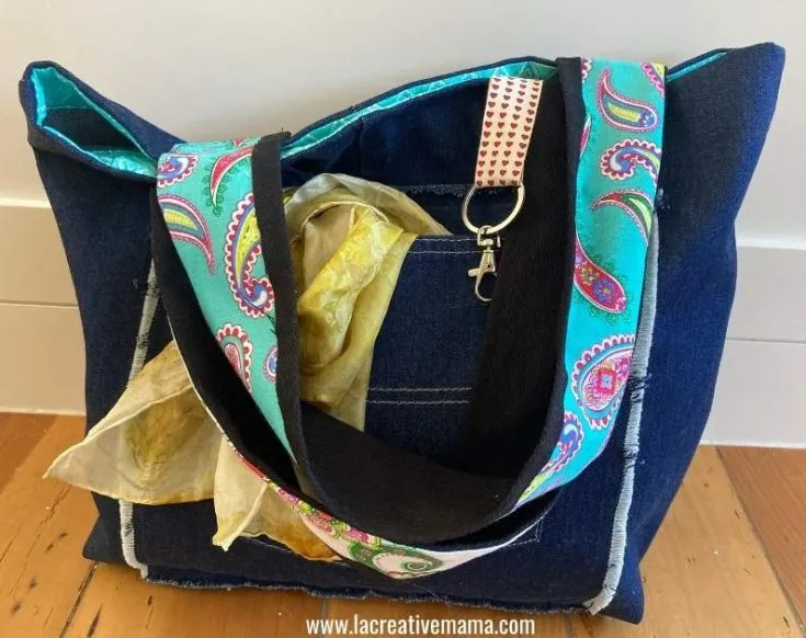 5 Fantastic Bags Made with Recycled Jeans – Free Guides