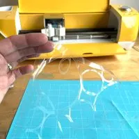 making a stencil on cricut